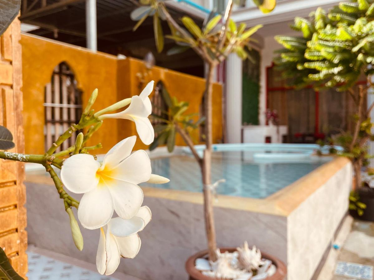 Mandala Beach Villa Jomtiean Jomtien Beach Esterno foto